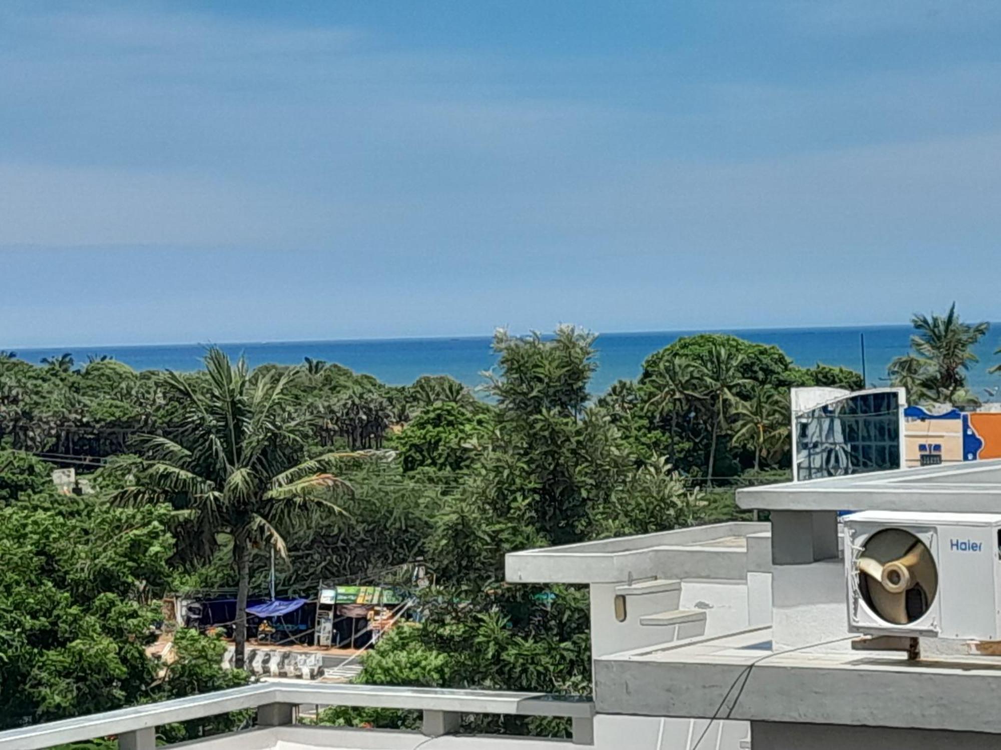 Le Poshe Beachview - Tie Hotels & Resorts ポンディシェリ エクステリア 写真